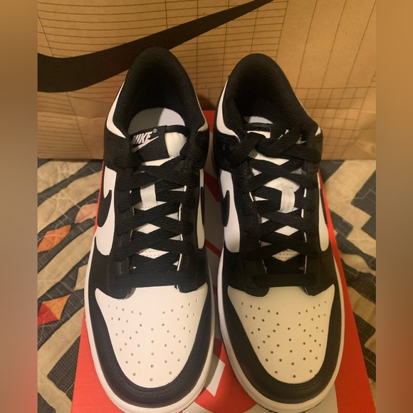 BRAND NEW IN BOX Nike Dunk low🔥 - Picture 5 of 6